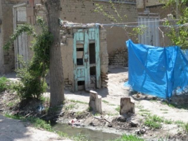 
      قومیت، هویت و ارتباط آن با نهاد خانواده:  خشونت علیه کودکان و نوجوانان افغان در یکی از محله‌های شهری کرج(5)