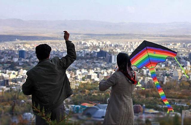
      توزیع مکانی هویت‌های «فضایی/جنسیتی» در شهر تهران    