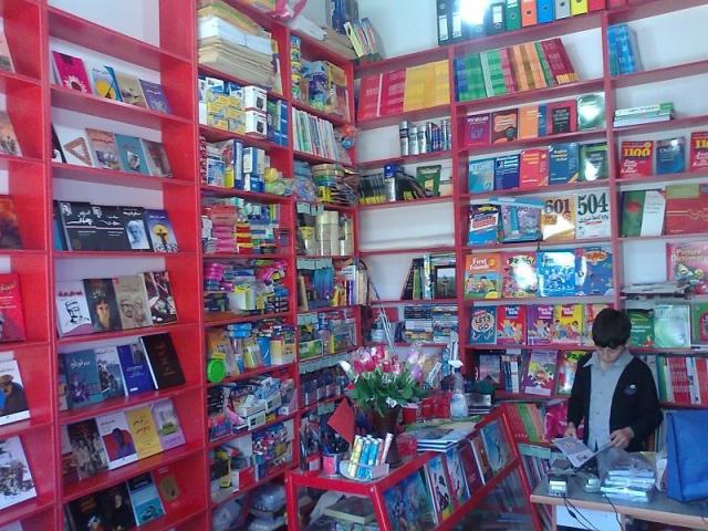 
      طبل حلبی؛ مطالعات فرهنگی درباب فرهنگ کتابفروشی در برازجان