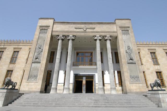 
      نقش بانک‌ها در ساخت‌وساز شهری در تهران چیست؟