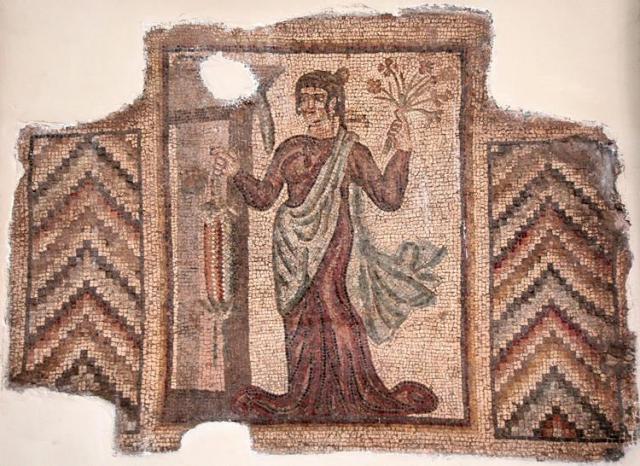 
      پوشاک زنان در دوره ساسانی