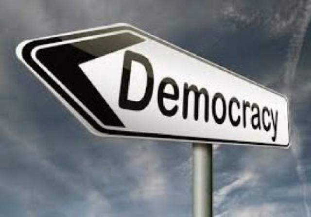 
      دموکراسی انجمنی و مدیریت شکاف‌های قومی (بخش نخست)
