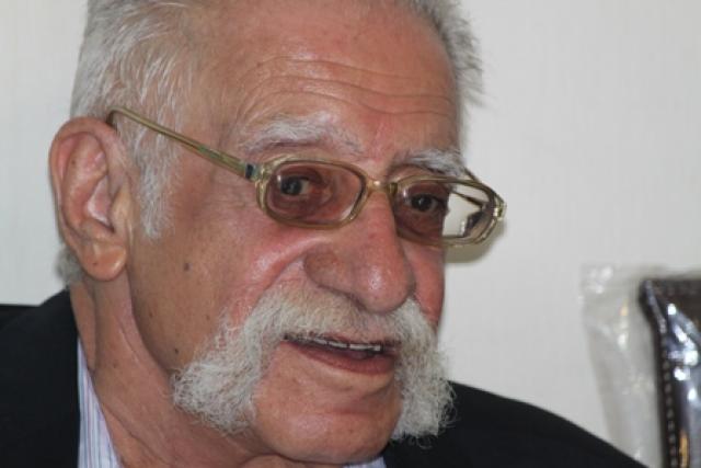 
      ایران شناسان: عبدالمجید ارفعی، مردی که از گل‌نبشته‌ها، دل‌نبشته ساخت