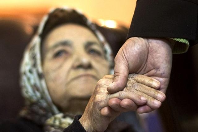 
      زنان و سالمندی در ایران در گفتگو با لادن رهبری