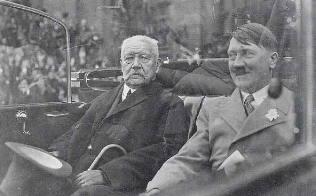 
      عکس های تاریخی(3): هیتلر  و هیندنبورگ، ژانویه 1933