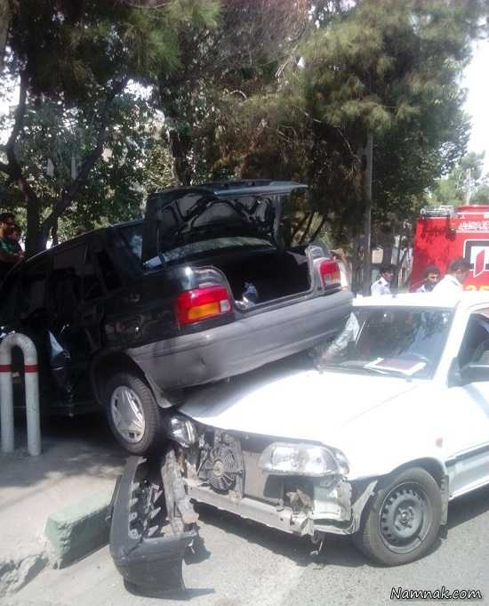 تصادف شدید و عجیب دو پراید در تهران! + عکس