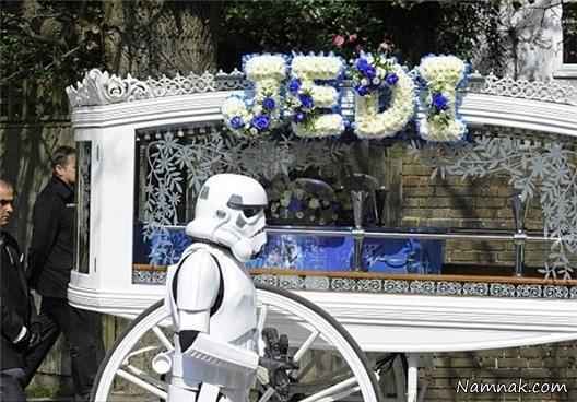 آدم فضایی ها در مراسم تشییع جنازه! + تصاویر