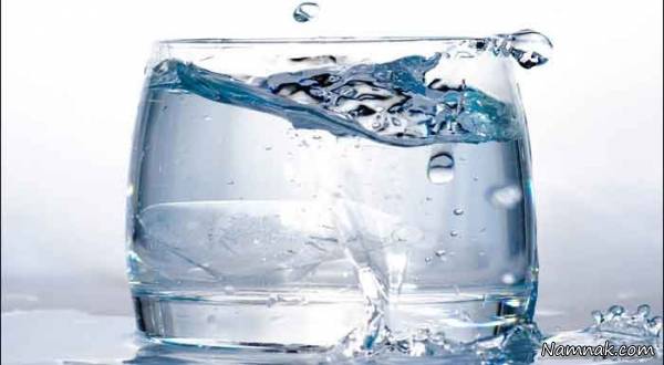 نوشیدن آب با معده خالی و این همه خاصیت