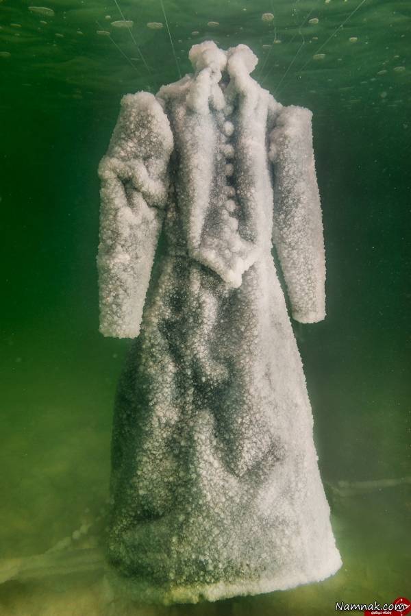 لباس عروس مجلل از جنس کریستال های دریایی + تصاویر