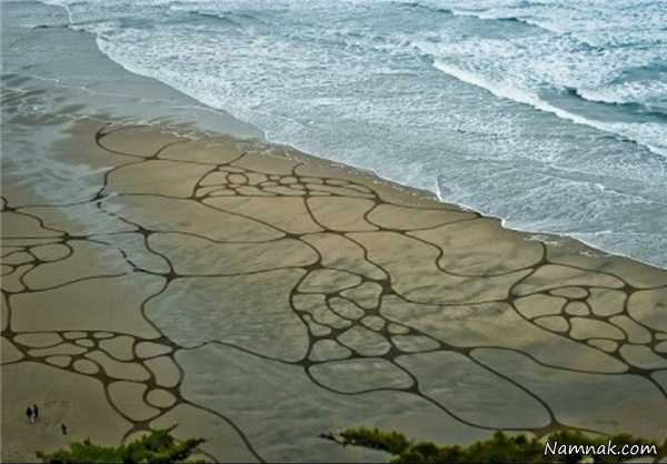 خلق اشکال زیبا روی شن های ساحل + تصاویر