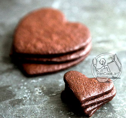 بیسکوییت شکلاتی - طرز تهیه بیسکوییت قلبی شکلاتی | ایران کوک