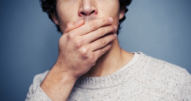 رفع و درمان بوی بد دهان با روش‌های خانگی و سنتی