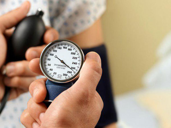 قرص زیر زبانی فشار خون چیست و چگونه استفاده می‌ شود؟