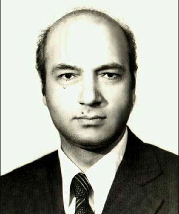 بیوگرافی علی شریعتی، نویسنده و فیلسوف ایرانی | وب 