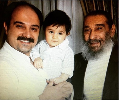 	برزو ارجمند در کنار پدر و فرزندش + عکس