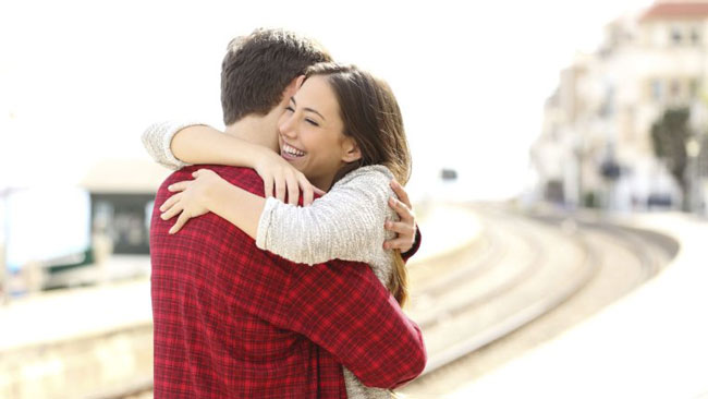 ابراز عشق به همسر با ۹ راهکار ساده | وب 
