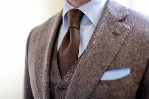 پاپیون یا کراوات؟ کدام انتخاب بهتریست؟ | وب 