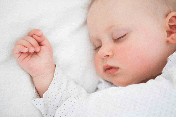 5 روش فوری پایین آوردن تب نوزاد