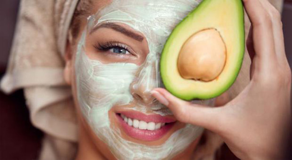ده روش عالی برای آبرسانی پوست صورت در خانه | وب 