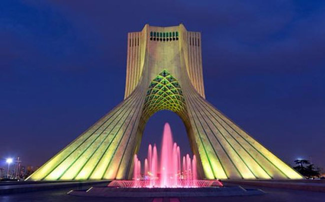 	معرفی برج آزادی تهران، نماد پایتخت ایران | وب 