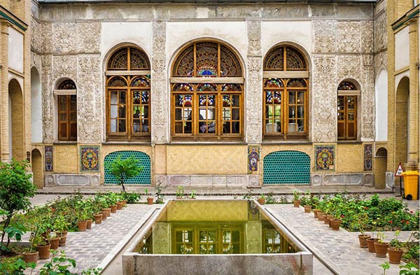 	عمارت مسعودیه، شکوه معماری در میدان بهارستان