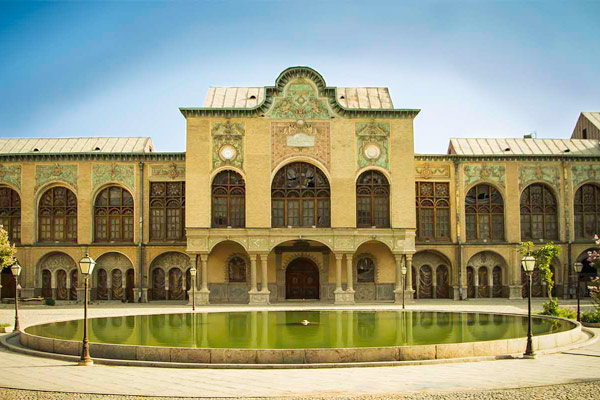 	عمارت مسعودیه، شکوه معماری در میدان بهارستان | وب 