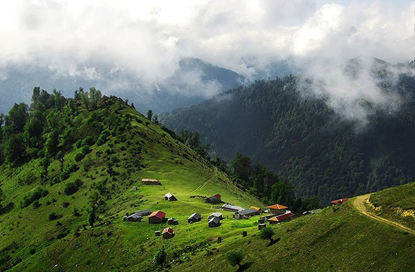 	راهنمای سفر به گیلان، نگین سبز کشور | وب 