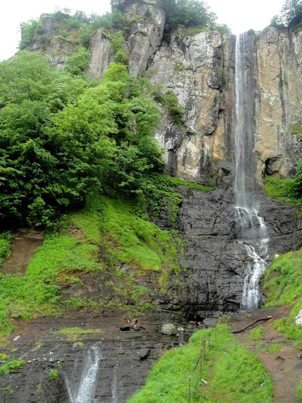 آبشار لاتون، مرتفع‌ترین آبشار ایران | وب 