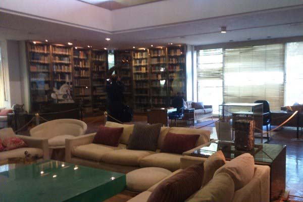 	کتابخانه کاخ نیاوران؛ قدیمی‌ترین کتابخانه ایران | وب 