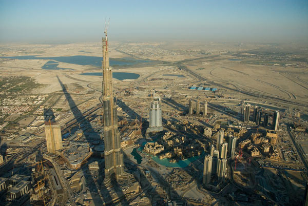 معرفی برج خلیفه، بلندترین آسمان خراش جهان | وب 