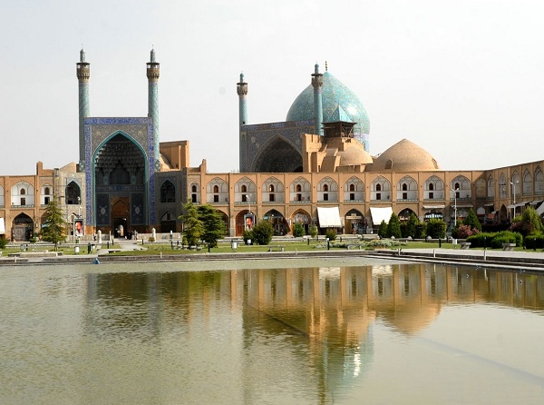 	میدان نقش جهان اصفهان، شاهکار جاذبه‌های گردشگری ایران | وب 