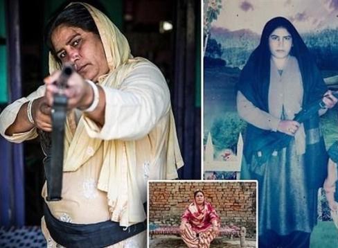 عمه ای با تفنگ! زنی که به قربانیان جنسی کمک می کند!