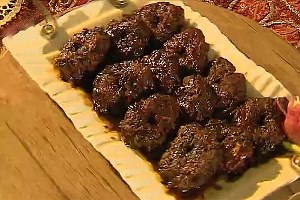 طرز تهیه شامی با سس رب انار